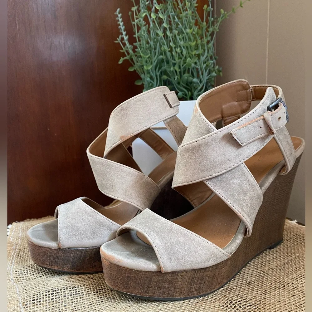 Women's Indigo Tan Wedge Sandals - Picture 1 of 7